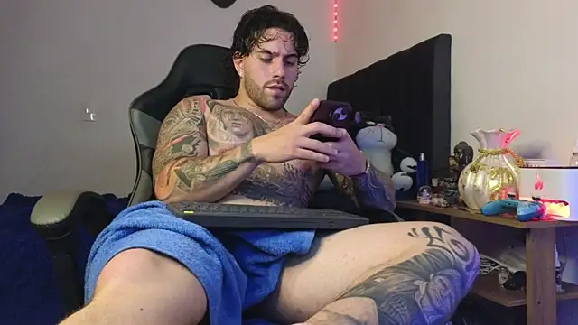 Ades Lowe online show from April 2026 05:18:02 AM