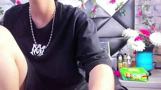 Snapshot of Megan_Thompson_ chatting on November 2025 02:12:01 AM Megan Thompson online show from November 2025 02:12:01 AM