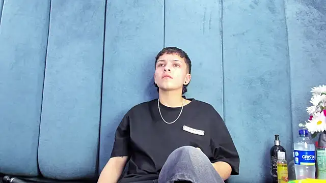 Megan Thompson  online show from February 2026 02:34:02 AM