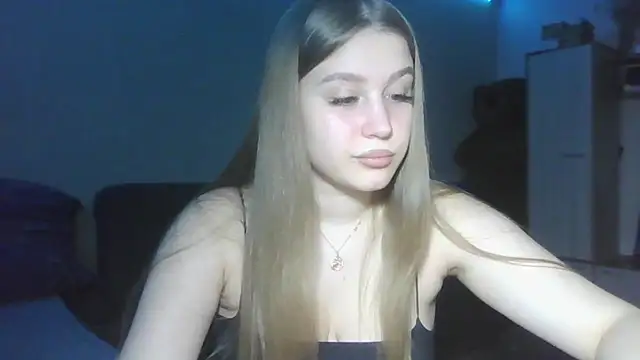 Snapshot of yourhoney_Lola_ chatting on October 2025 01:35:02 PM yourhoney Lola online show from October 2025 01:35:02 PM