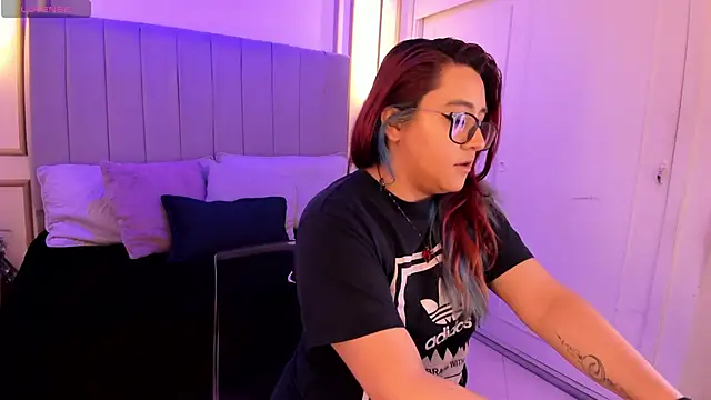 Snapshot of Cherry_blush_ chatting on September 2025 01:05:01 PM Cherry blush online show from September 2025 01:05:01 PM