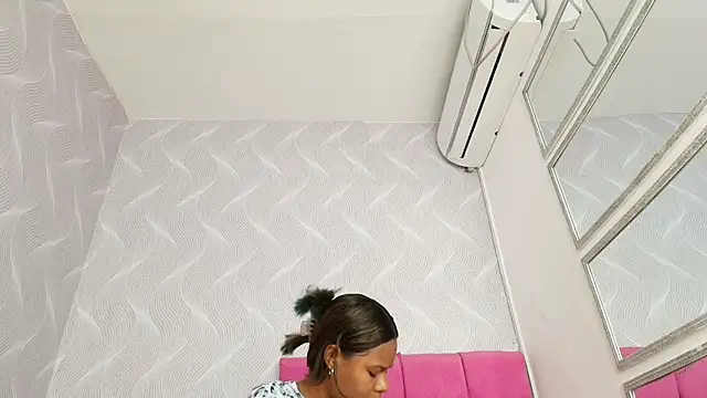 keyla mejia online show from June 2026 12:22:02 PM