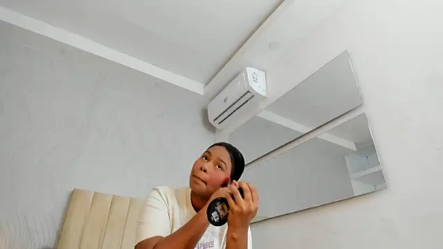 keyla mejia online show from July 2026 12:12:01 PM
