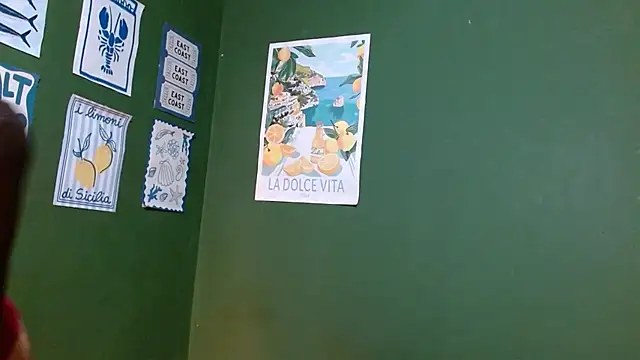 Roxiehood online show from February 2026 01:42:01 AM