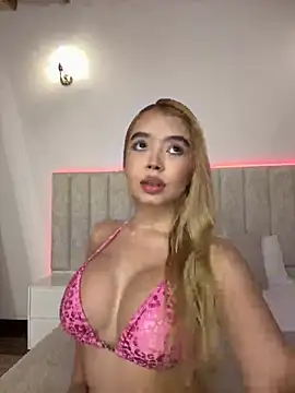 Mia Roswell online show from June 2026 12:37:01 AM