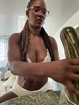 Bustykeyla online show from June 2026 08:46:02 PM