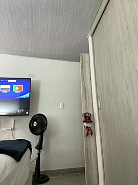 Bustykeyla online show from June 2026 11:43:01 PM