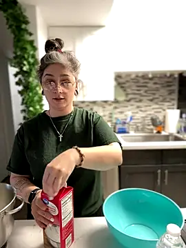 Alix Valentine online show from December 2025 07:43:01 PM