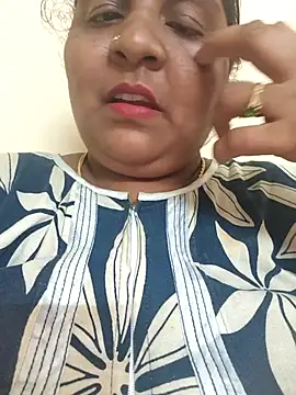 Villageanuty online show from October 2025 04:49:02 PM