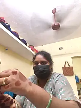 Villageanuty online show from October 2025 09:43:02 AM