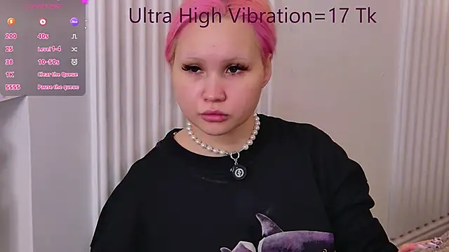 Snapshot of AsiaVegas chatting on December 2025 05:08:02 PM AsiaVegas online show from December 2025 05:08:02 PM