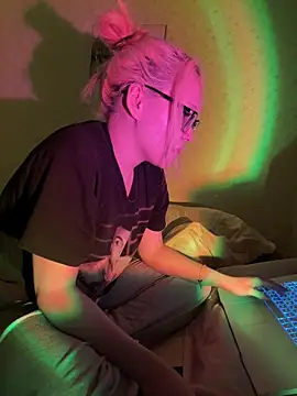 Snapshot of AsiaVegas chatting on January 2026 07:11:01 PM AsiaVegas online show from January 2026 07:11:01 PM