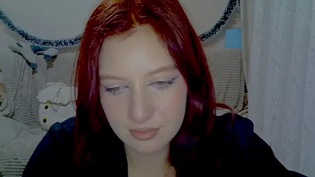 Lily Ember online show from December 2025 06:15:01 PM