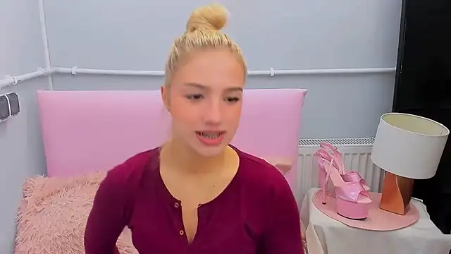 EvetteRose online show from September 2025 02:55:01 PM