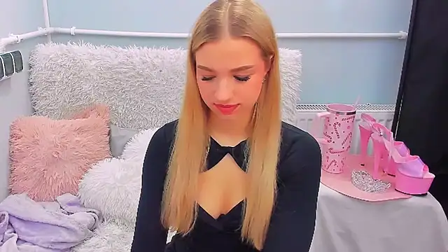 EvetteRose online show from February 2026 02:20:02 PM