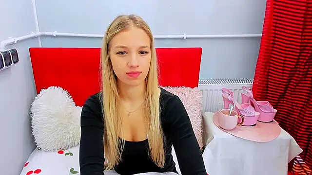 EvetteRose online show from June 2026 02:37:02 PM
