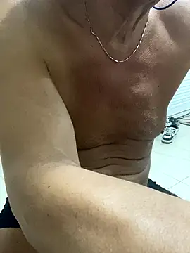 Snapshot of Unique_X_perience chatting on September 2025 03:17:02 AM Unique X perience online show from September 2025 03:17:02 AM