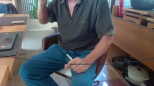 Snapshot of Unique_X_perience chatting on October 2025 08:43:01 AM Unique X perience online show from October 2025 08:43:01 AM