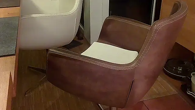 Snapshot of Unique_X_perience chatting on October 2025 11:46:01 PM Unique X perience online show from October 2025 11:46:01 PM