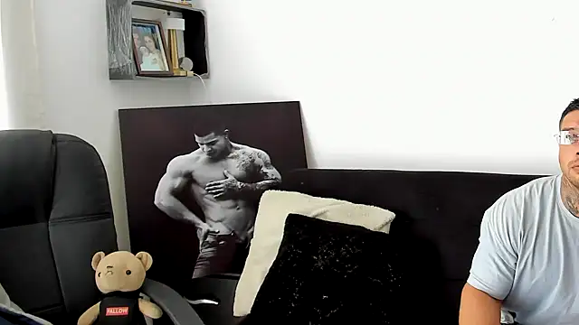 Marck Mathews online show from September 2025 05:05:02 PM