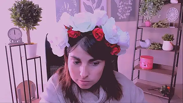 MartaEdams online show from September 2025 06:03:01 AM