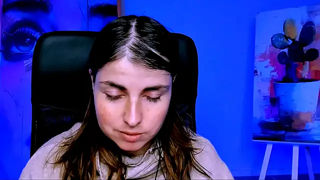 Snapshot of MartaEdams chatting on November 2025 06:14:01 AM MartaEdams online show from November 2025 06:14:01 AM