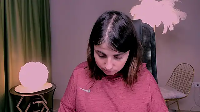 Snapshot of MartaEdams chatting on December 2025 06:19:02 AM MartaEdams online show from December 2025 06:19:02 AM