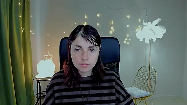 Snapshot of MartaEdams chatting on February 2026 06:40:02 AM MartaEdams online show from February 2026 06:40:02 AM