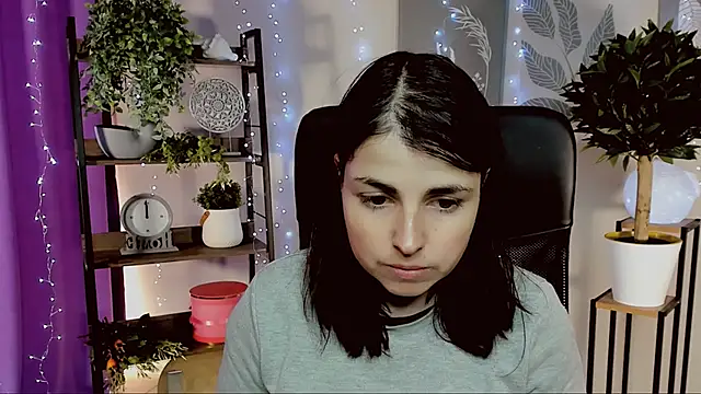 Snapshot of MartaEdams chatting on February 2026 06:03:02 AM MartaEdams online show from February 2026 06:03:02 AM