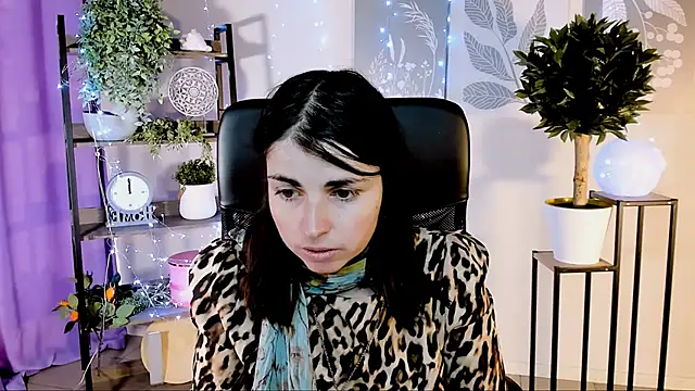 MartaEdams online show from April 2026 06:11:02 AM