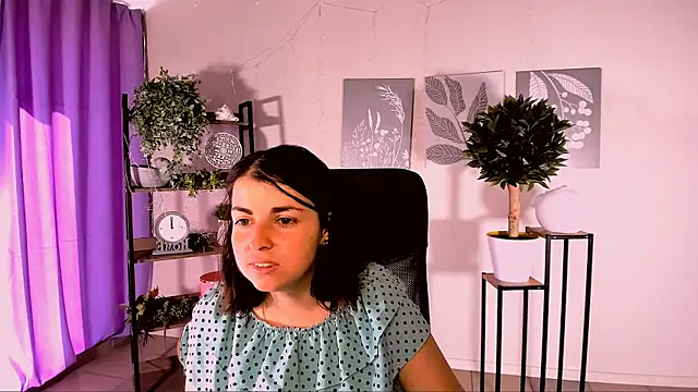 MartaEdams online show from June 2026 05:08:01 AM