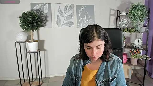 MartaEdams online show from June 2026 05:25:01 AM