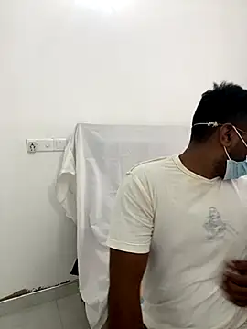 Snapshot of venom-172 chatting on November 2025 05:06:01 AM venom-172 online show from November 2025 05:06:01 AM