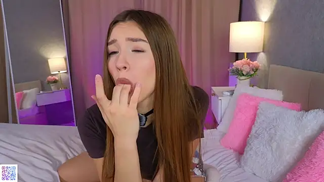 Snapshot of SweetyLali chatting on October 2025 05:55:02 PM SweetyLali online show from October 2025 05:55:02 PM