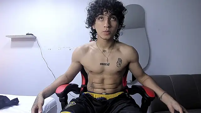 Snapshot of JackesTaylor chatting on December 2025 04:52:02 AM JackesTaylor online show from December 2025 04:52:02 AM