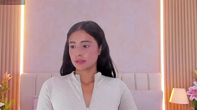 Snapshot of ZOEBARLOWE chatting on November 2025 07:03:03 PM ZOEBARLOWE online show from November 2025 07:03:03 PM