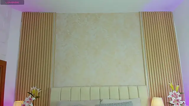 Snapshot of ZOEBARLOWE chatting on January 2026 07:06:02 PM ZOEBARLOWE online show from January 2026 07:06:02 PM