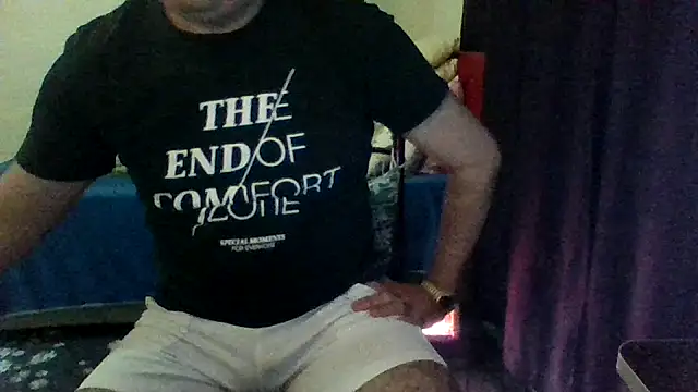 Snapshot of st206boy chatting on March 2026 11:11:02 PM st206boy online show from March 2026 11:11:02 PM