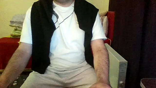 Snapshot of st206boy chatting on April 2026 11:59:02 PM st206boy online show from April 2026 11:59:02 PM