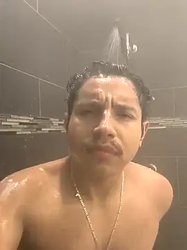 Snapshot of kSwisssxxx chatting on December 2025 03:01:02 AM kSwisssxxx online show from December 2025 03:01:02 AM