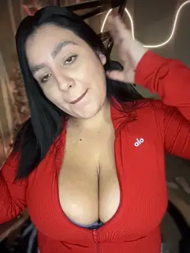 victoria amatista  online show from January 2026 07:01:02 AM