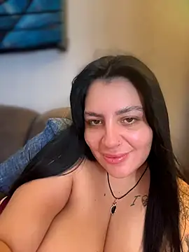 victoria amatista  online show from July 2026 04:38:01 PM