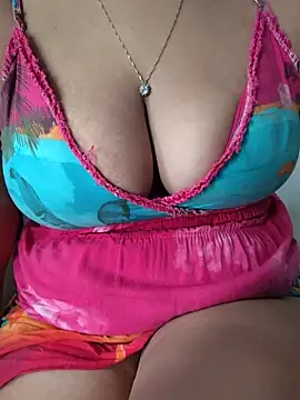 jadeamourim   online show from May 2026 06:16:01 PM