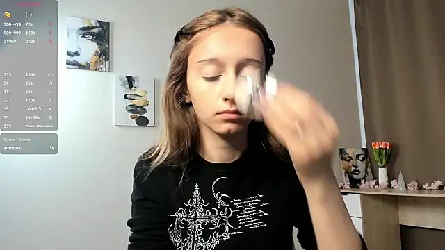 TaiteFairfield online show from February 2026 07:59:02 AM