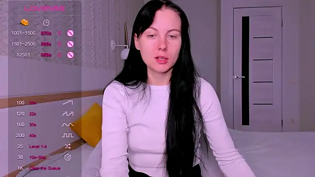 Snapshot of Elle_Pearl_ chatting on October 2025 06:27:02 AM Elle Pearl online show from October 2025 06:27:02 AM