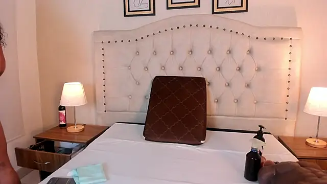 vivi ruby online show from March 2026 06:03:02 PM