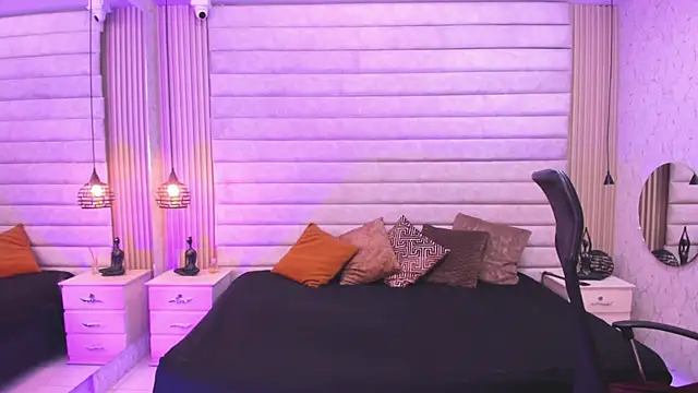 VictoriaaBlair online show from May 2026 07:20:01 PM