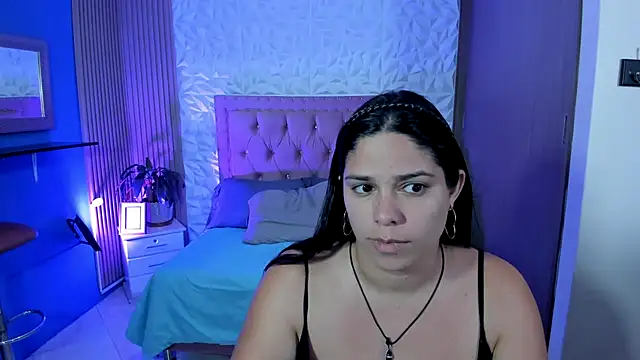 lucia ht online show from October 2025 05:19:01 AM