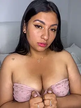 Issa Santana online show from February 2026 08:38:02 PM