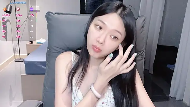 NiNi-baby520 online show from October 2025 07:20:01 AM